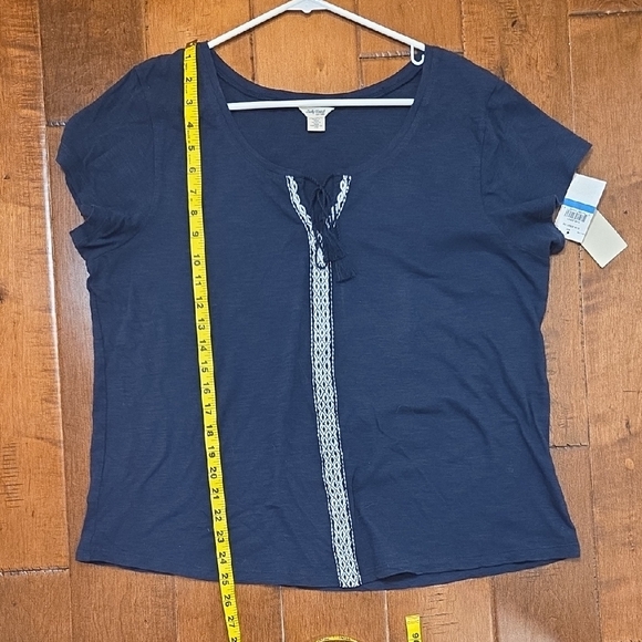 CLEARANCE Lucky Brand Navy Embroidered Short Sleeve Tie Front Slub Jersey Top XL - Picture 11 of 11
